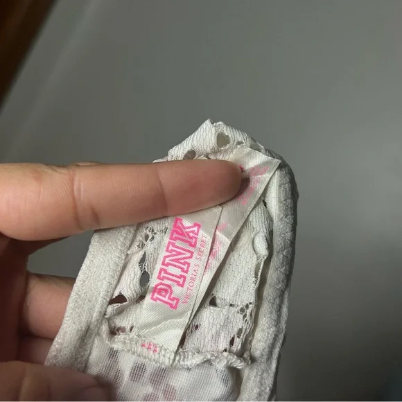 Victoria's Secret Off-White Lace Bralette with Sweetheart Neckline - Picture 5 of 6